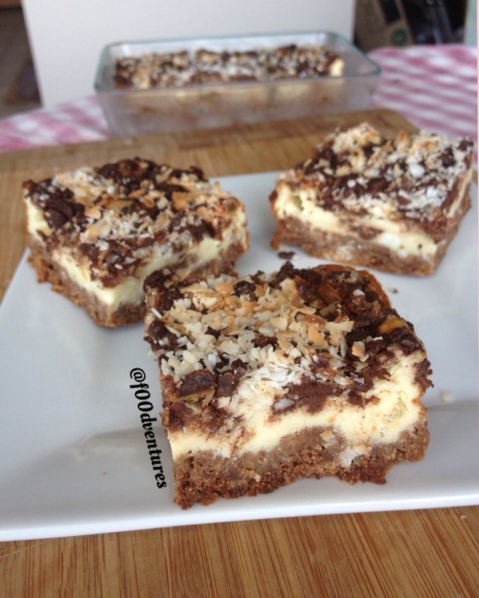 7 layer magic cookie (protein) cheesecake bars