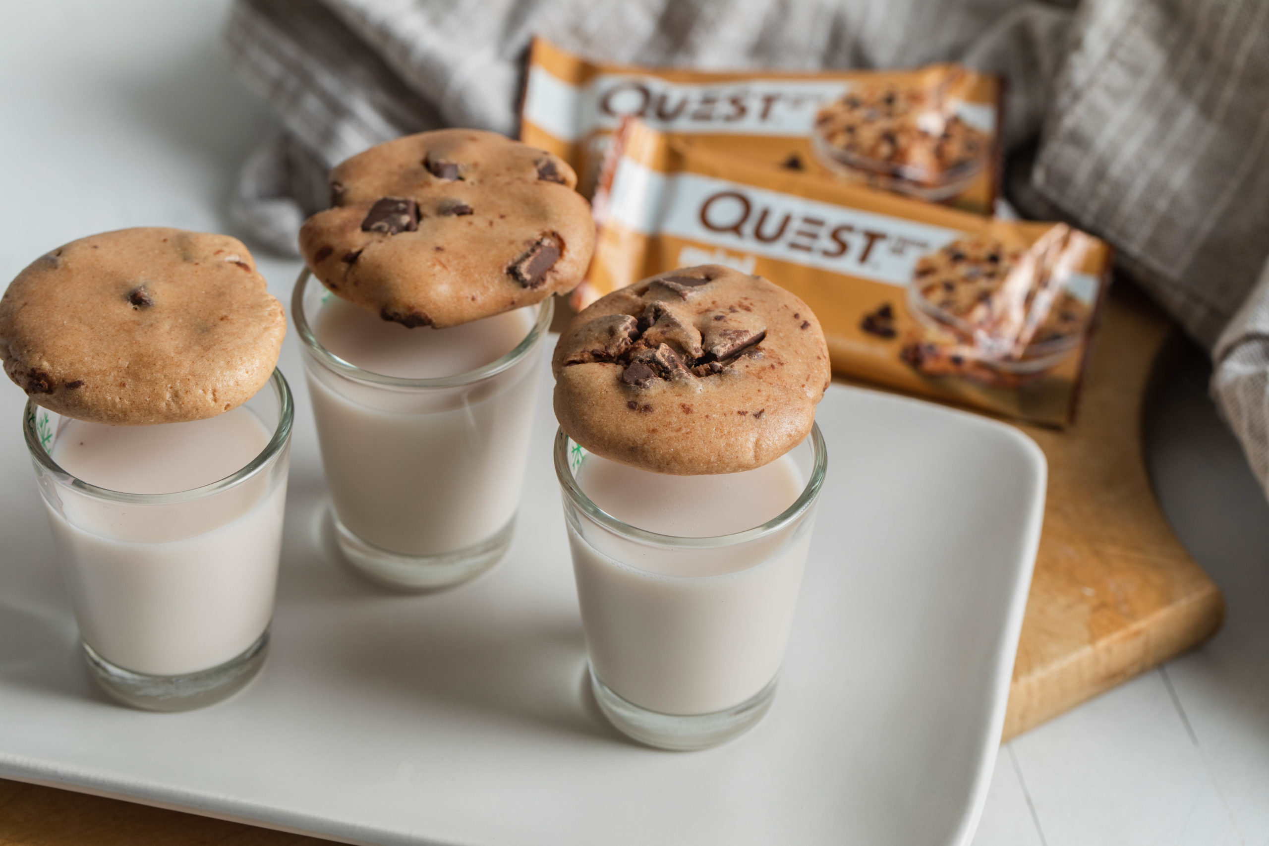 Mini-Quest-Bar-Milk-Cookies-Web-FULL-RES-1