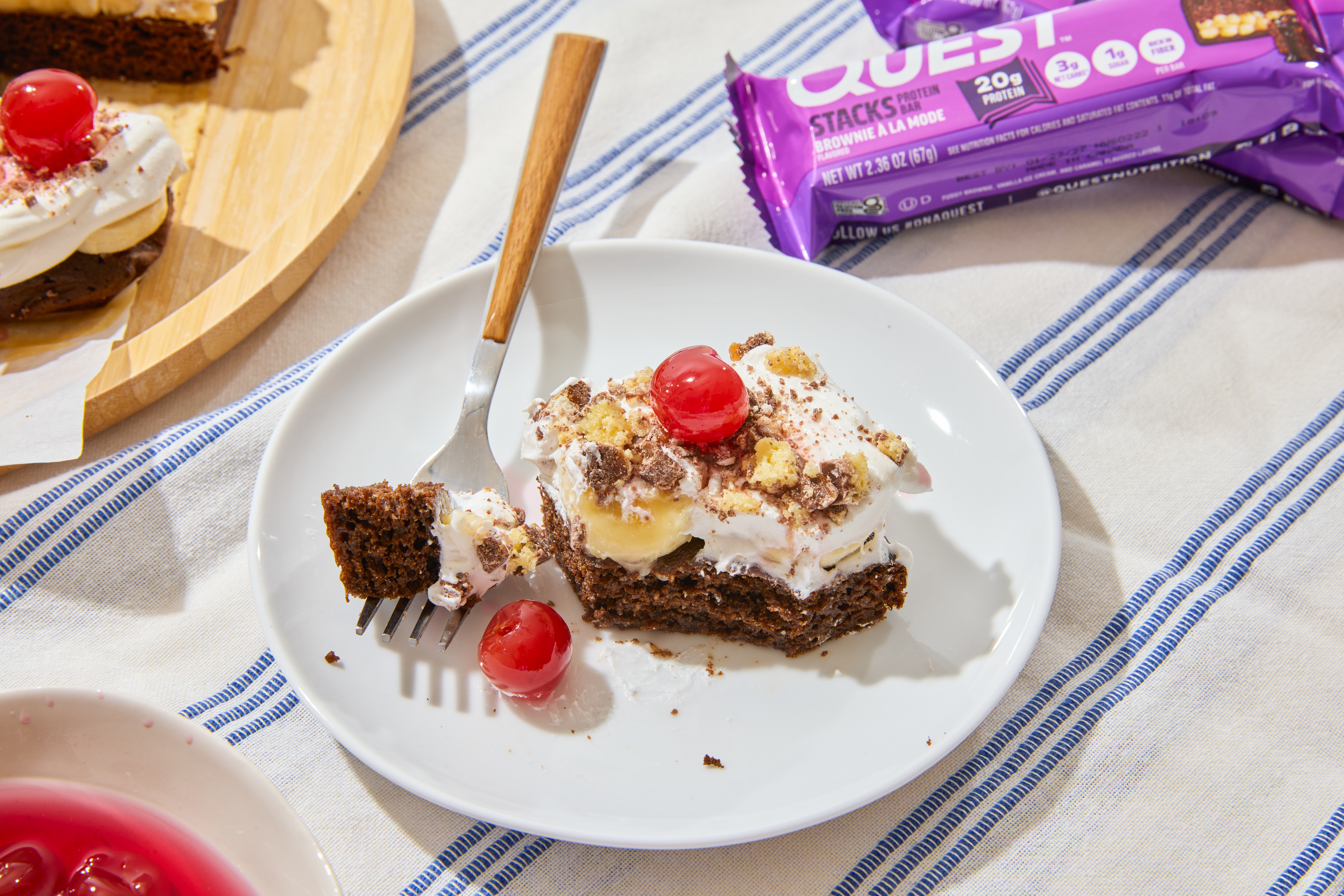 QN-US-Stacks-Brownie-Sundae-Cake-Web 1